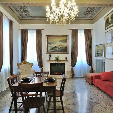 Apartment Anna's House Modena